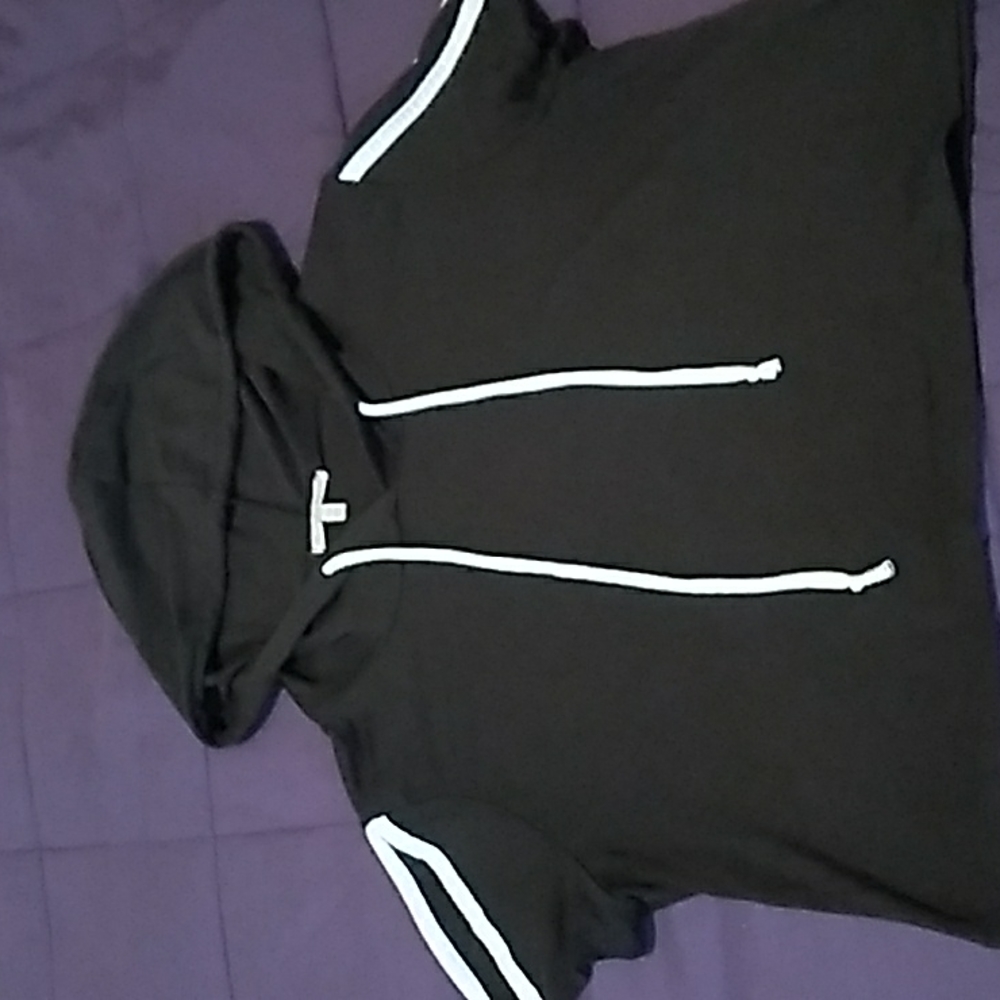 Black Crop Top Hoodie